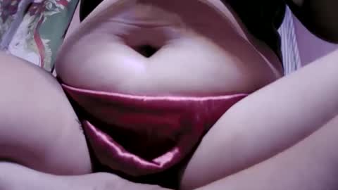 naughtymom_33 online show from May 2026 01:22:01 AM