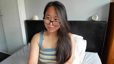 Gigi Chu  online show from November 2025 01:34:02 PM