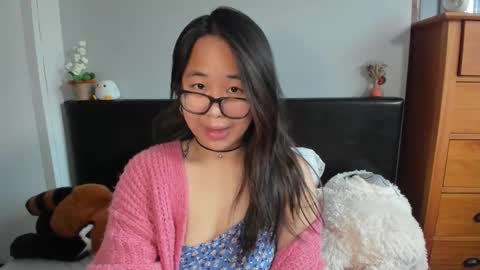 Snapshot of naughtynerdygirl chatting on February 2026 11:06:02 AM Gigi Chu online show from February 2026 11:06:02 AM