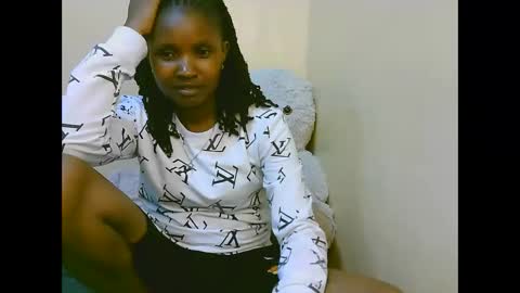 naughtyqueen online show from November 2025 12:32:01 AM