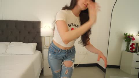 Naughty Samm online show from December 2025 05:41:01 PM