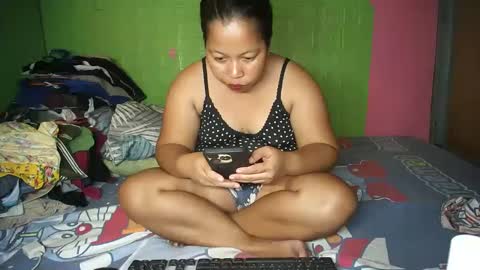 Snapshot of naughtyvina4u chatting on February 2025 05:07:02 AM VI NA online show from February 2025 05:07:02 AM