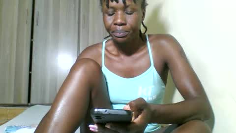 Snapshot of naughtyviv chatting on October 2025 06:45:01 AM naughtyviv online show from October 2025 06:45:01 AM