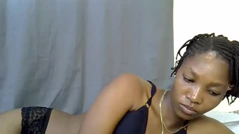 Snapshot of naughtyy4u chatting on March 2026 05:08:02 AM naughtyy4u online show from March 2026 05:08:02 AM