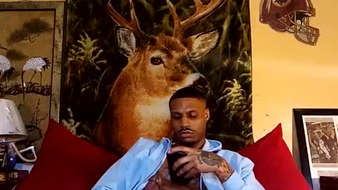 Snapshot of naughtyy_ken chatting on January 2025 07:27:01 PM Mekhi or Khi online show from January 2025 07:27:01 PM