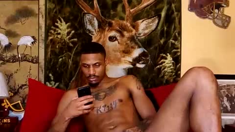 Snapshot of naughtyy_ken chatting on January 2025 02:00:02 AM Mekhi or Khi online show from January 2025 02:00:02 AM