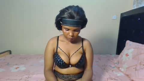 Snapshot of naughtyzuri chatting on September 2025 07:24:02 PM naughty online show from September 2025 07:24:02 PM