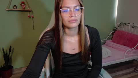 Snapshot of naugthy_muse chatting on February 2026 06:04:01 PM sabrina online show from February 2026 06:04:01 PM