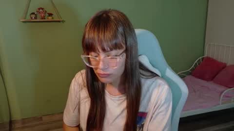 Snapshot of naugthy_muse chatting on March 2026 04:27:01 AM sabrina online show from March 2026 04:27:01 AM