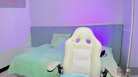 Angela  online show from October 2025 05:46:02 PM