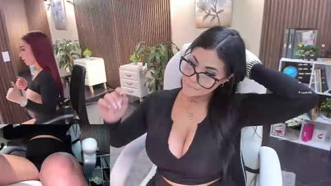 Snapshot of naugthyelli chatting on September 2025 07:36:02 PM online show from September 2025 07:36:02 PM