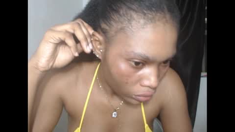 Snapshot of nautyslimfit chatting on December 2024 04:01:01 AM nautyslimfit online show from December 2024 04:01:01 AM