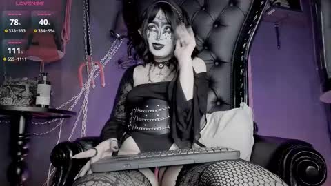 Navier  online show from February 2026 01:28:01 AM