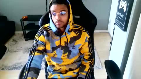 navonimoo online show from February 2026 11:01:02 PM