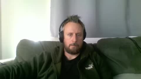 nawtydom1977 online show from October 2025 03:03:02 PM