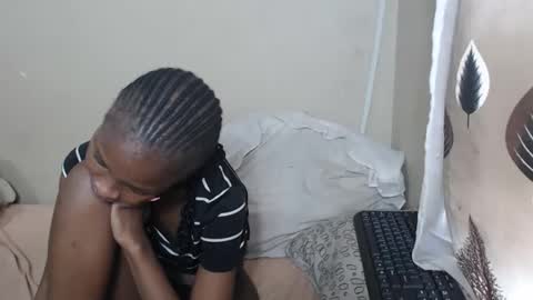 nawtylarissa_ online show from September 2025 07:45:01 AM