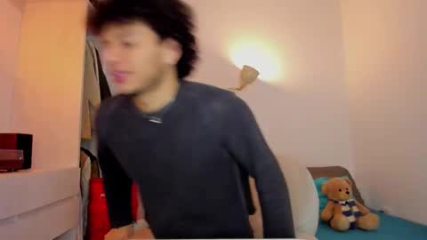 Natan online show from November 2025 06:33:01 AM