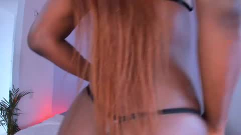 Snapshot of nayah_williams chatting on March 2025 01:40:01 PM Nayah Williams - OnlyFans online show from March 2025 01:40:01 PM