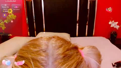 Lady Nayla online show from February 2025 09:24:02 PM