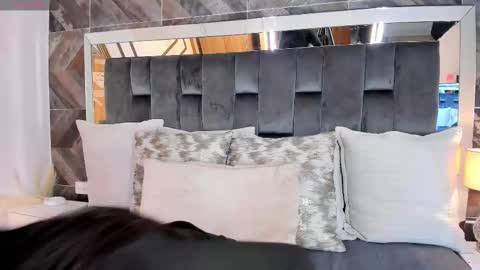 Snapshot of naylagrey chatting on December 2025 11:37:01 AM online show from December 2025 11:37:01 AM