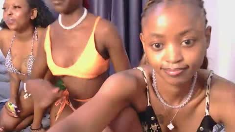 Snapshot of naylah18 chatting on January 2026 05:04:01 PM Britney online show from January 2026 05:04:01 PM