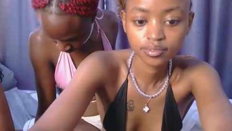 Snapshot of naylah18 chatting on January 2026 05:20:01 AM Britney online show from January 2026 05:20:01 AM