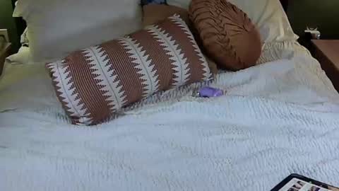 Snapshot of ndn_luv chatting on September 2025 07:29:01 PM Thony online show from September 2025 07:29:01 PM