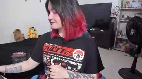 Geek Nicole    im Neeko UwU online show from February 2026 01:03:01 PM