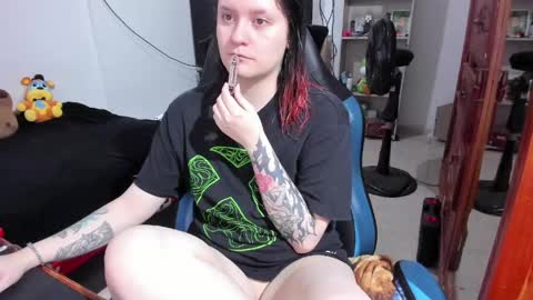 Geek Nicole    im Neeko UwU online show from May 2026 11:55:01 PM