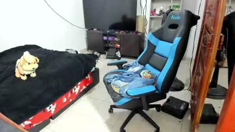 Geek Nicole    im Neeko UwU online show from June 2026 12:03:02 PM
