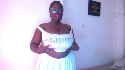  CHIKY  online show from May 2026 03:14:02 AM
