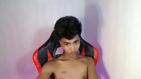 neil_asian69 online show from October 2025 01:03:02 PM