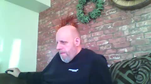 Snapshot of neil_uk_1976 chatting on December 2024 01:00:01 PM Neil online show from December 2024 01:00:01 PM