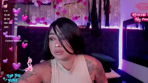 Snapshot of nekomisaki chatting on November 2025 11:53:02 AM Miah online show from November 2025 11:53:02 AM