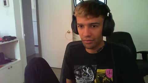 Buck online show from September 2025 05:04:01 PM