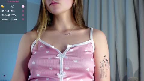 Lana online show from January 2025 01:03:01 AM