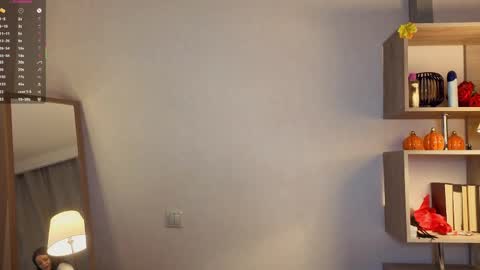 Vicky and Beatrice online show from May 2026 07:29:01 PM