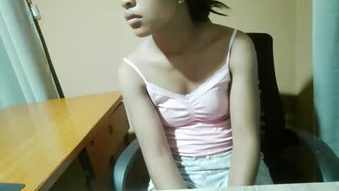 Snapshot of nelia_84 chatting on May 2026 11:57:01 PM nelia_84 online show from May 2026 11:57:01 PM