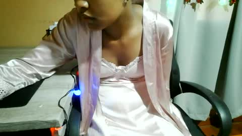 nelia_84 online show from June 2026 01:25:01 PM