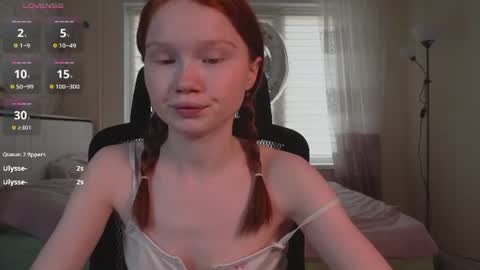 Snapshot of nellie_baby chatting on June 2026 11:10:01 AM Nellie online show from June 2026 11:10:01 AM