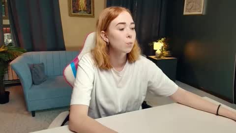 Snapshot of nelliemathers chatting on November 2025 07:58:01 PM Nelli online show from November 2025 07:58:01 PM