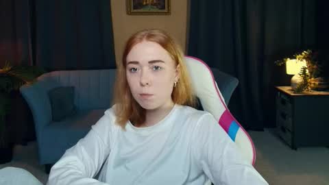 Snapshot of nelliemathers chatting on December 2025 09:12:02 PM Nelli online show from December 2025 09:12:02 PM