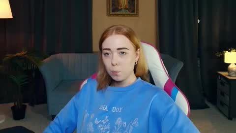 Snapshot of nelliemathers chatting on December 2025 08:48:01 PM Nelli online show from December 2025 08:48:01 PM