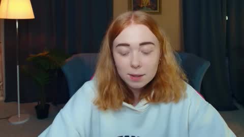 Snapshot of nelliemathers chatting on December 2025 08:48:01 PM Nelli online show from December 2025 08:48:01 PM