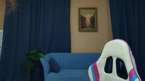 Nelli online show from February 2026 08:09:01 PM