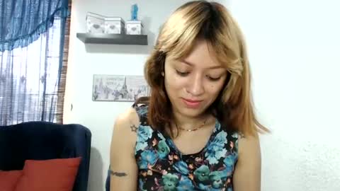 Snapshot of nena_lov chatting on February 2025 05:31:01 PM Star online show from February 2025 05:31:01 PM