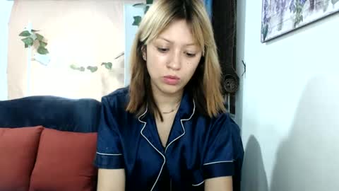 Snapshot of nena_lov chatting on March 2025 11:59:02 PM Star online show from March 2025 11:59:02 PM