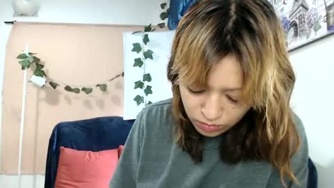 Snapshot of nena_lov chatting on March 2025 04:24:02 PM Star online show from March 2025 04:24:02 PM