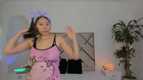 nenaarisk online show from February 2026 01:47:01 PM