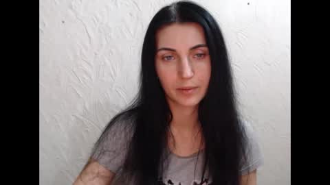 Nensy online show from December 2024 12:07:01 AM